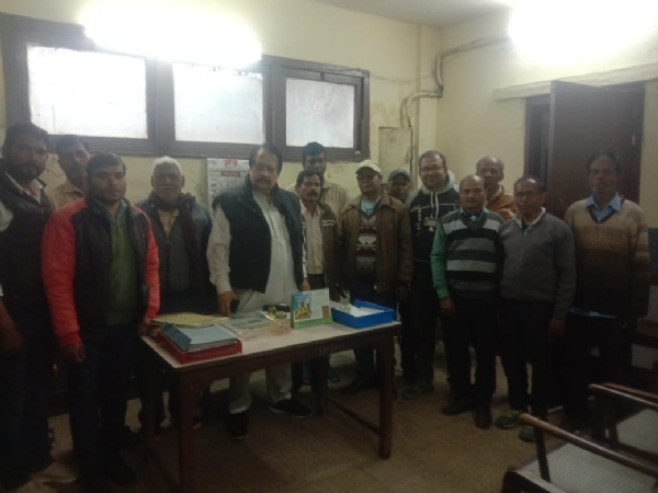 बैठक में शामिल लीलाधर सिंह की तस्वीर