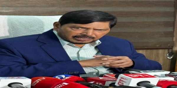 मुंबई का मेयर मराठी ही होना चाहिए : रामदास आठवले