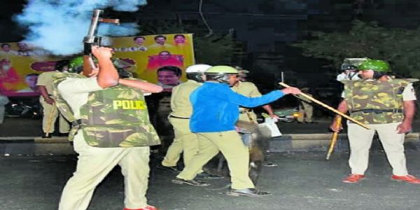 कर्नाटक के बेल्लारी में बैनर विवाद बना हिंसक, गोलीबारी में कांग्रेस कार्यकर्ता की मौत