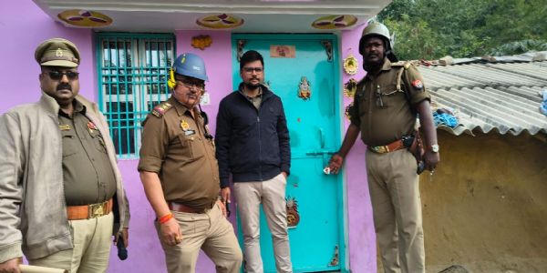 सोनभद्र में दो महिला तस्करों की 37.68 लाख रुपये की अवैध संपत्ति जब्त