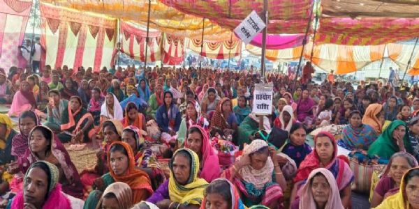 रायगढ़ : जनसुनवाई के दौरान हुई निदनीय व अप्रिय घटना की प्रभावित गांवों के ग्रामीणों ने की कड़ी निंदा,दोषियों को सज़ा देने की मांग