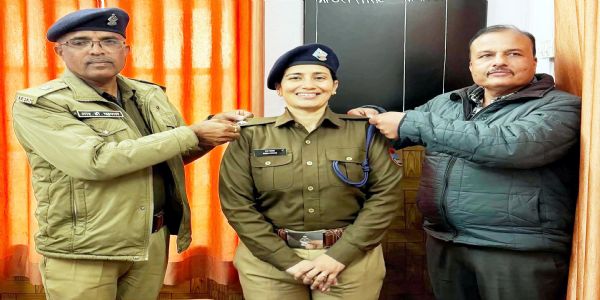 चार लिपिकों को सहायक उप निरीक्षक पद पर किया गया अलंकृत