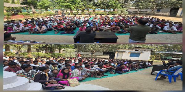 भैरमगढ़ थाना परिसर में आत्मसमर्पित पूर्व संगम सदस्यों की साप्ताहिक उपस्थिति बैठक