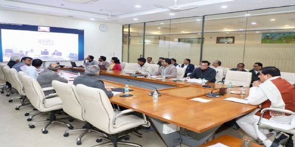 मप्रः इंदौर में दूषित पानी से मौतों के मामले में मुख्यमंत्री का सख्त एक्शन, निगम आयुक्त को हटाया