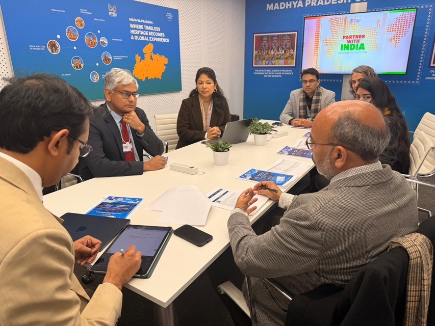 दावोस में मप्र के अधिकारियों ने श्रीलंकाई उद्योग समूह के साथ निवेश अवसरों पर चर्चा की