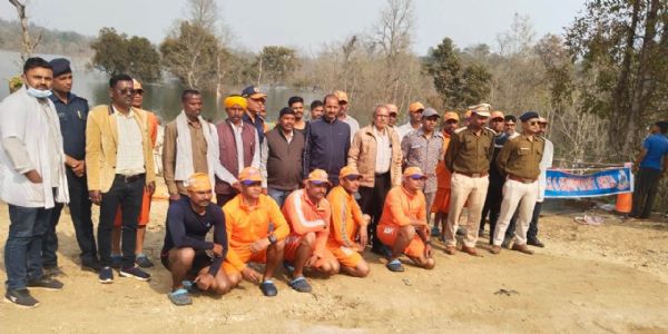 बलरामपुर : अमवार डेम में बाढ़ बचाव मॉक अभ्यास किया गया