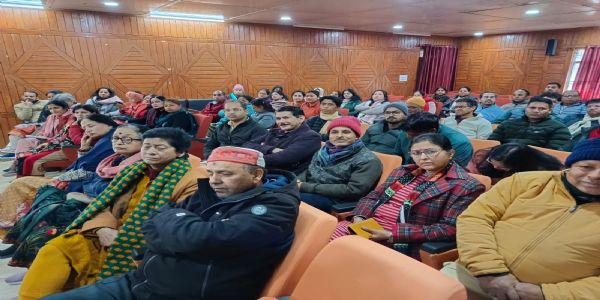 प्राध्यापकों की बैठक में स्वायत्तता पर चर्चा