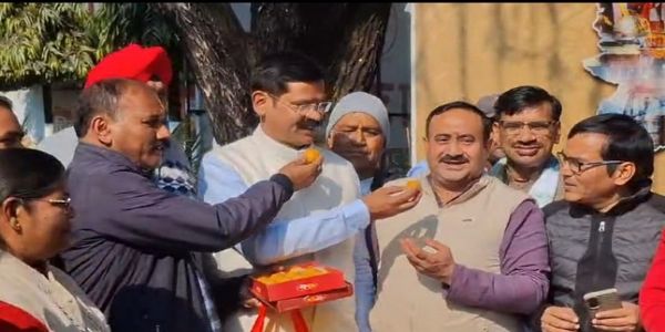 भाजपा कार्यकर्ताओं ने नितिन नबीन के नए राष्ट्रीय अध्यक्ष बनने पर मनाया जश्न