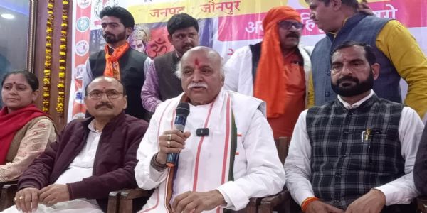 बहन - बेटियों को सुरक्षित करने की ट्रेनिंग देगा हिंदू परिषद : डॉ प्रवीण तोगड़िया