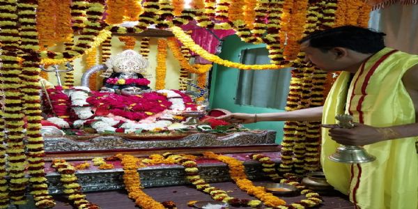 बाबा विश्वनाथ की पंचबदन रजत प्रतिमा की फाइल फोटो