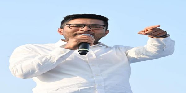 दुर्व्यवहार पर पार्टी नहीं, मुझसे शिकायत करें : अभिषेक