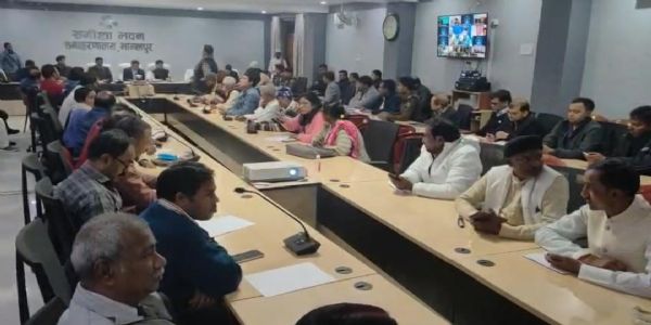 सरस्वती पूजा और गणतंत्र दिवस को लेकर शांति समिति की बैठक