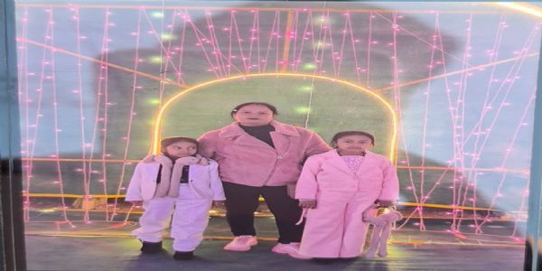 सड़क हादसे में पत्नी की मौत, पति गंभीर