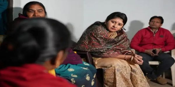 महासमुंद : छह साै रुपये की चाेरी का आराेप लगाकर बच्चे काे निर्वस्त्र कर पीटने वाले तीन आराेपित गिरफ्तार