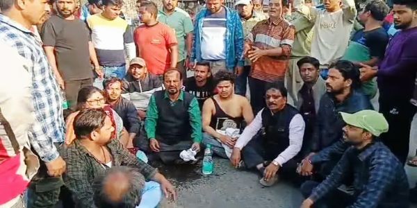 तृणमूल और भाजपा के बीच झड़प, भाजपा पर हमले का आरोप