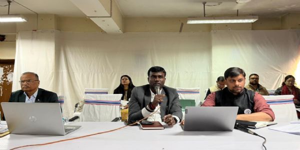 संदिग्ध बच्चा दिखने पर सीधे पुलिस को करें फोन : उपायुक्त