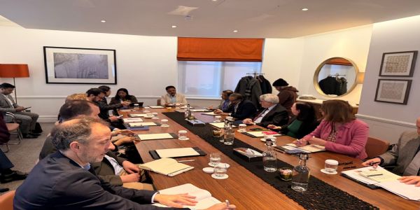 लंदन में शिक्षा और कौशल विकास पर झारखंड–यूके की राउंड टेबल में युवाओं को वैश्विक अवसरों से जोड़ने पर जोर