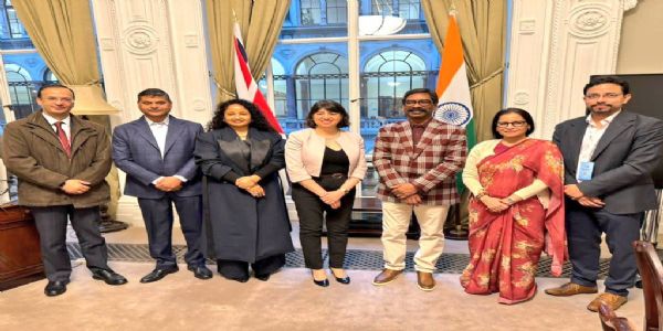मुख्यमंत्री हेमन्त सोरेन ने यूके की मंत्री सीमा मल्होत्रा से मुलाक़ात कर झारखण्ड–यूके सहयोग को दी नई दिशा