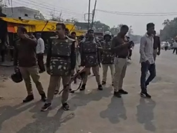 उज्जैन के तराना में विवाद के बाद बड़ी संख्या में पुलिस बल तैनात
