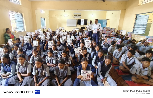 जांजगीर-चांपा: 37वें सड़क सुरक्षा माह के तहत मड़वा शासकीय स्कूल में चित्रकला प्रतियोगिता, बच्चों को यातायात नियमों की दी गई जानकारी