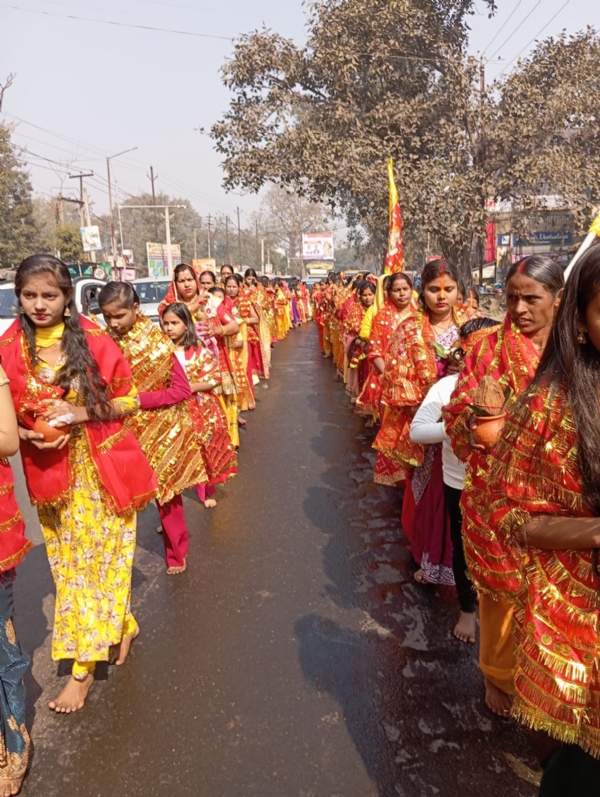 कलश यात्रा निकाली गई