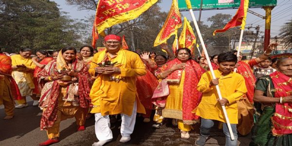 माता वैष्णो देवी मंदिर के 35 वें वार्षिकोत्सव पर निकली कलश यात्रा