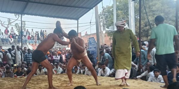 वसंत पंचमी पर विराट दंगल, चौसा के पहलवानों का रहा दबदबा