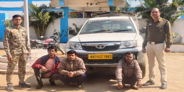 रायगढ़ पुलिस ने दाे हजार लीटर डीजल व टैंकर किया जब्त, तीन आरोपित गिरफ्तार