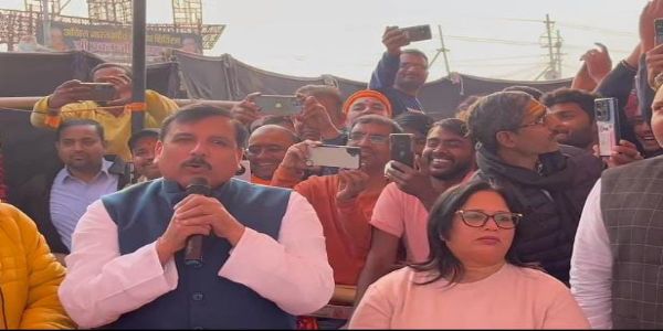 स्वामी अविमुक्तेश्वरानंद से मिलने पहुंचे आआपा सांसद संजय सिंह