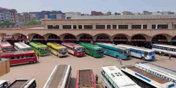निजी बस ऑपरेटरों का विरोध तेज: 24 जनवरी को हड़ताल का ऐलान