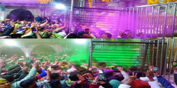 बसंत पंचमी पर बांकेबिहारी की होली का शुभारंभ, गुलाल को पाकर अभिभूत हुए श्रद्धालु