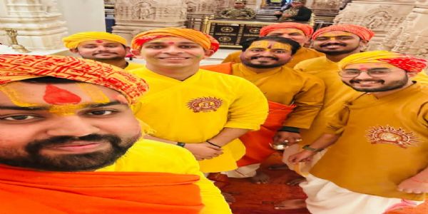 श्री राम जन्मभूमि में श्रीराम लला को गुलाल लगाकर होली का शुभारम्भ