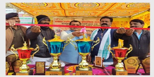 दो दिवसीय क्लस्टर स्तरीय आयोजित खेलकूद प्रतियोगिता में सौ प्रतिभागियों ने लिया भाग