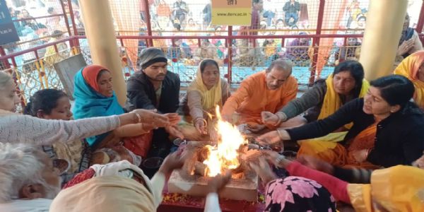 बसंत पंचमी पर हुआ सामूहिक गायत्री मंत्र जप