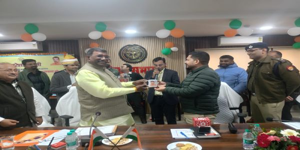 सरकार की मंशानुसार योजनाओं का लाभ हर पात्र व्यक्ति तक पहुंचे : सुरेश राही