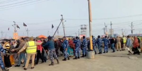 माघ मेला: बसंत पंचमी को सुबह 10 बजे तक 1 करोड़ 40 लाख श्रद्धालुओं ने लगाई आस्था की डुबकी