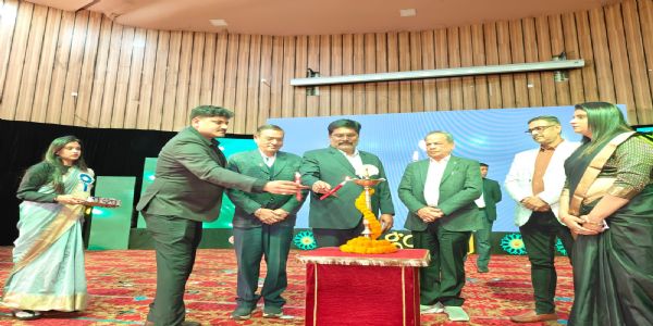 अबोध बच्चों में प्रतिभा भर रहा हैलो किड्स रॉबिनहुड स्कूल : योगेंद्र