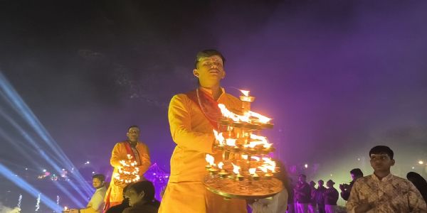 अनूपपुर: नर्मदा जन्मोत्सव पर आयोजित हुई सांध्यकालीन महाआरती