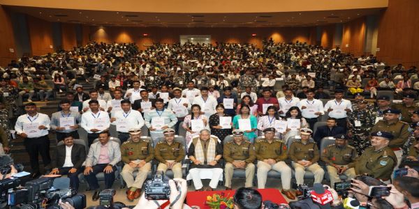 पटना में आयोजित रोजगार मेले में 447 अभ्यर्थियों को प्राप्त हुए नियुक्ति पत्र