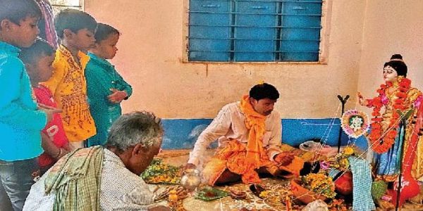 ‘पहले स्कूल, फिर वोट’ निश्चिंतपुर के ग्रामीणों का ऐलान