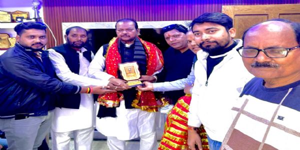 शिव बारात में शामिल होने के लिए समिति ने की सुबोधकांत से मुलाकात