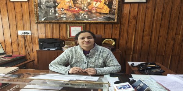 सिरमौर में हिमपात से 29 सड़क मार्ग बन्द, 9 पेयजल योजनाएं प्रभावित