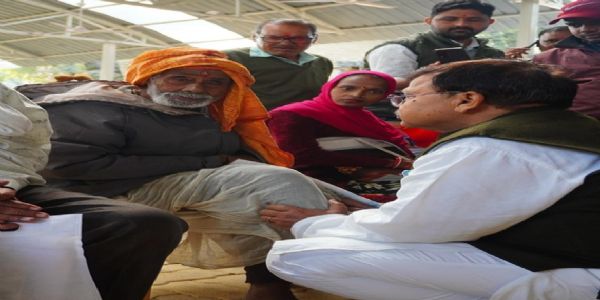 ऊर्जा मंत्री तोमर जनसुनवाई में कर रहे समस्याओं का हल