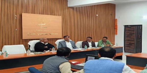 नियत दर पर बेचें उर्वरक, नहीं तो होगी कार्रवाई: तारकिशोर प्रसाद