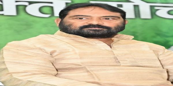 भाजपा जानबूझकर मुख्‍यमंत्री की विदेश यात्रा को गलत रूप से कर रही प्रस्‍तुत : विनोद