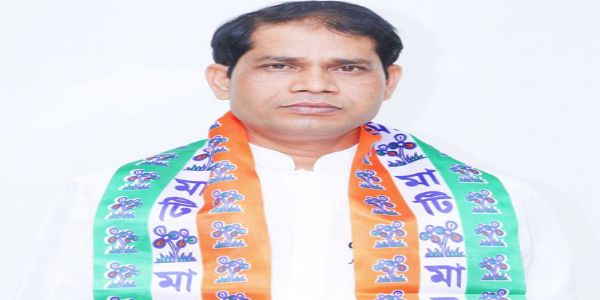 चुनाव आयाेग की चेतावनी के बाद तृणमूल विधायक पर एफआईआर दर्ज