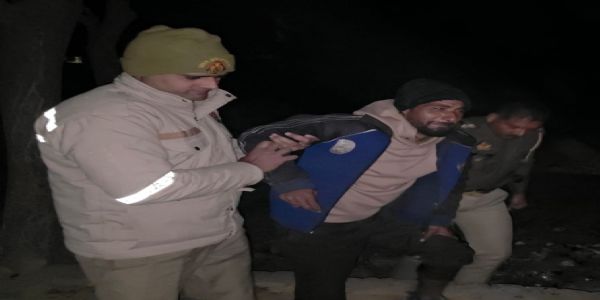 मुठभेड़ में मध्य प्रदेश के दो टप्पेबाज गिरफ्तार, गोली लगी