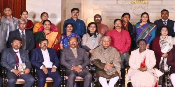 हावड़ा के दो विद्वानों के दुर्लभ ग्रंथों को राष्ट्रपति भवन के ‘ग्रंथ कुटीर’ में मिला स्थान