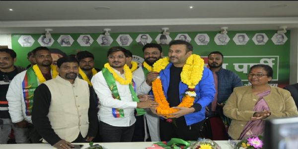 वर्ल्ड इकोनोमिक फोरम में निवेशकों को नहीं है मुख्यमंत्री से ज्यादा आशा : सुदेश