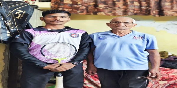 70वीं जूनियर राष्ट्रीय बॉल बैडमिंटन प्रतियोगिता के लिए टीम रवाना